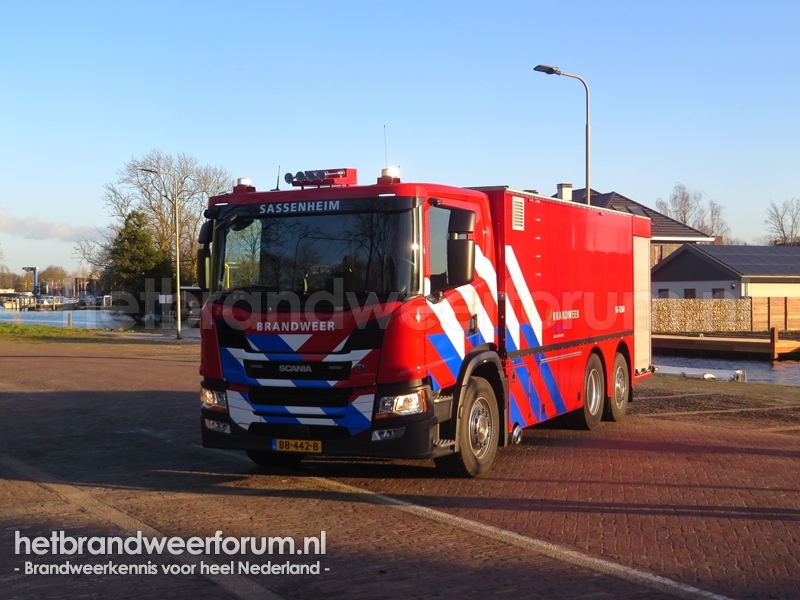 16-1260 Kleinschalige Watervoorzieningsvoertuig