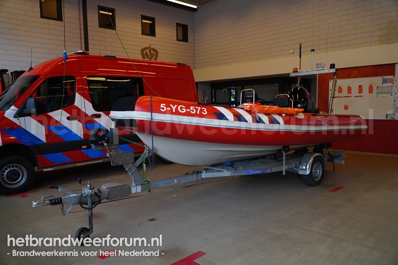 21-1311 Brandweervaartuig-Klein