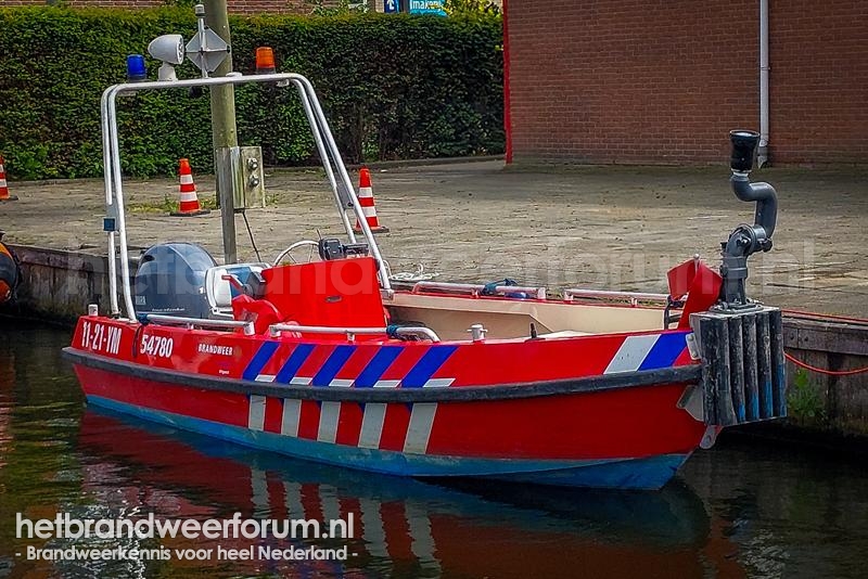 12-2011 Brandweervaartuig Klein