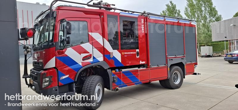 06-1041 Tankautospuit Terreinvaardig Natuurbrandbestrijding