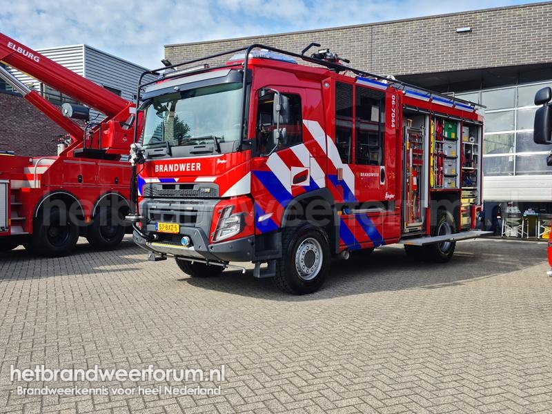 06-7044 Tankautospuit (TST-NB)