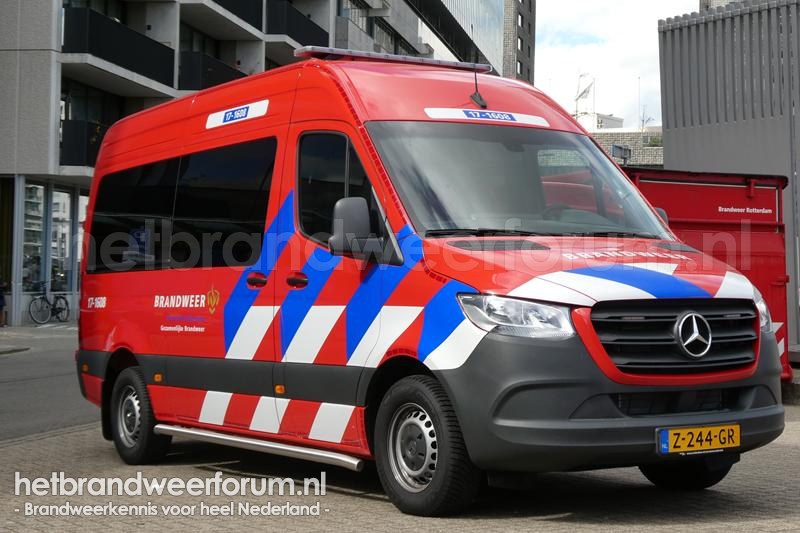 17-1608 Dienstbus