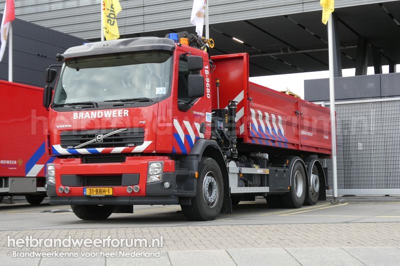 18-9680 Haakarmvoertuig met kraan