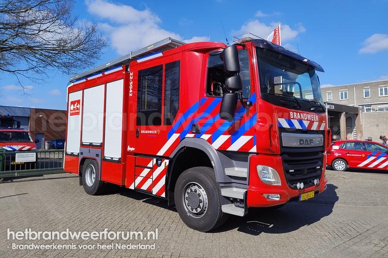 22-5042 Tankautospuit (Terreinvaardig)