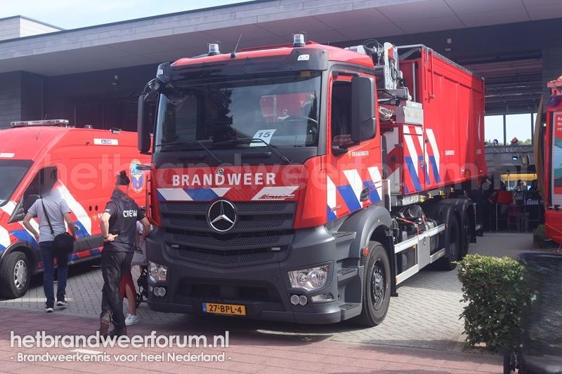 24-3581 Haakarmvoertuig