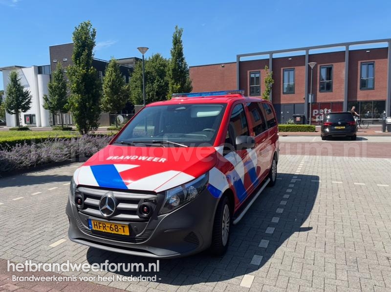 02-7001 Dienstbus