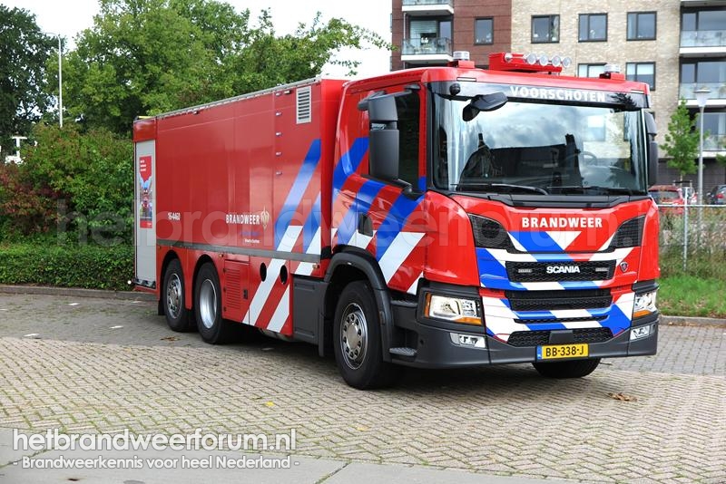 16-4460 Kleinschalige Watervoorzieningsvoertuig