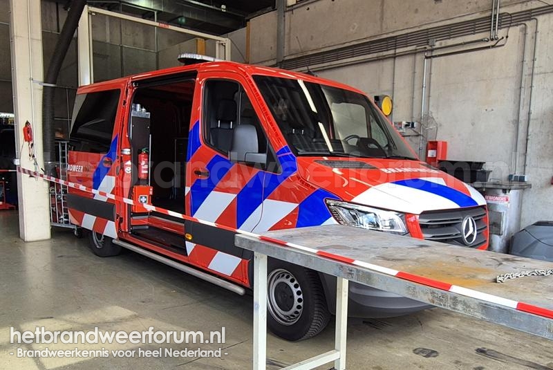 05-9384 Personeel/Materiaalvoertuig Technische Dienst