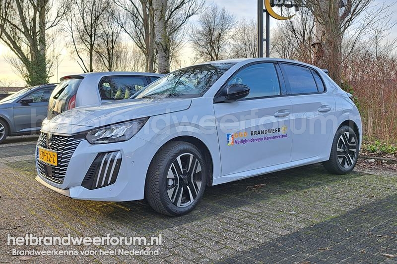 12-Dienstvoertuig GGD Maarschappelijke zorg