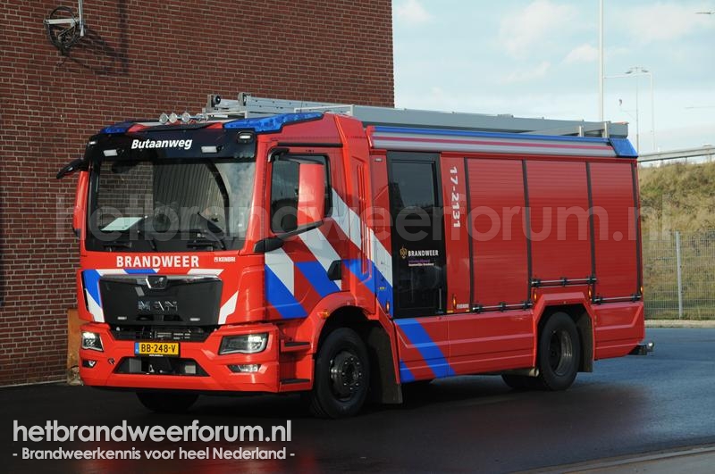 17-2131 Tankautospuit Industriële Brandbestrijding