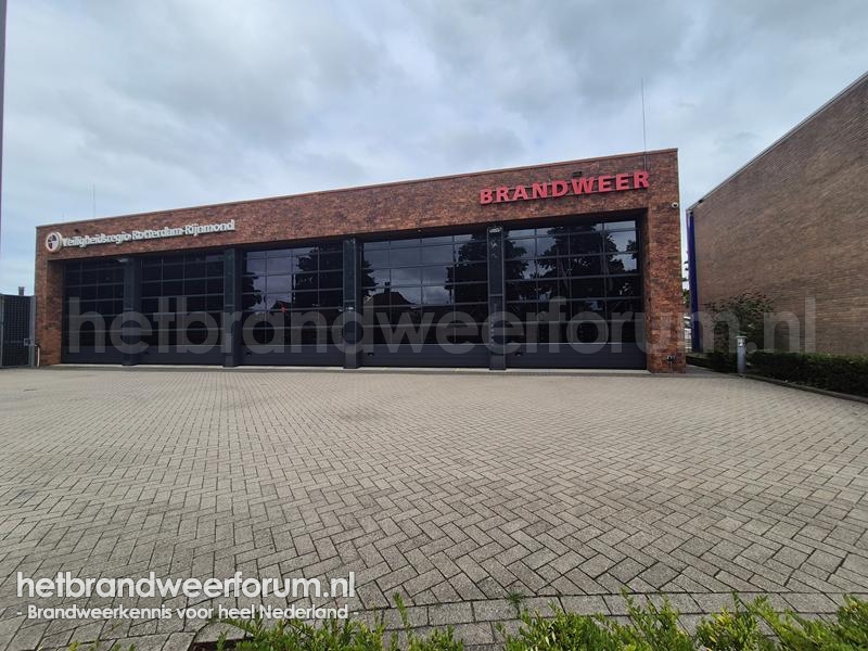 Dr. Kuyperstraat 25, te Barendrecht