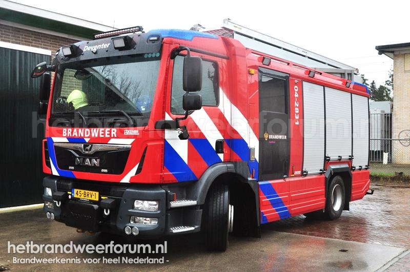 04-2831 Tankautospuit