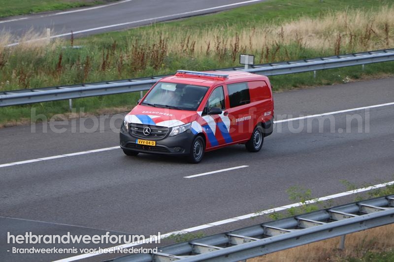 08-3281 Personeel/Materieelvoertuig