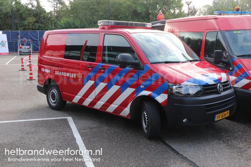 08-9384 Personeel/Materiaalvoertuig Service Centrum West