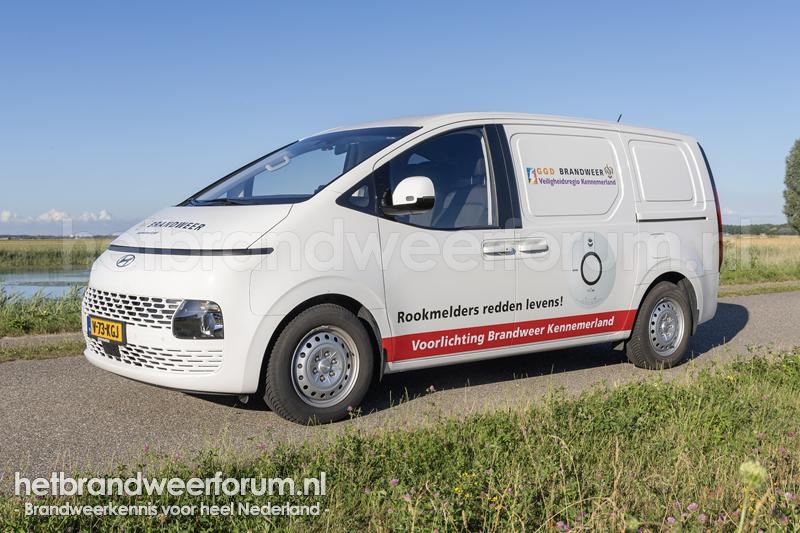 12-Dienstvoertuig Brandveilig Leven (V-73-KGJ)