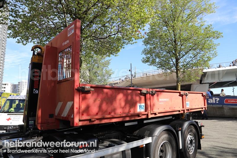 17-9374 Bijzonder Materialen Haakarmbak