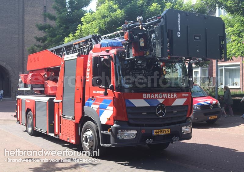 24-3351 Autoladder